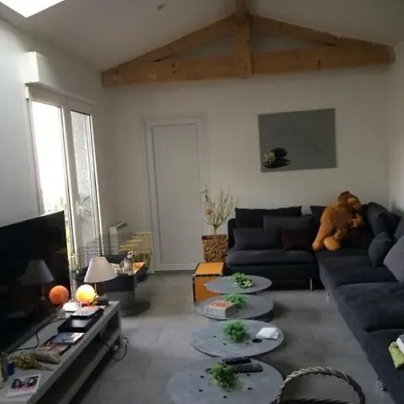 Les Cherois Belle Maison Grande Capacite D'accueil Holiday home *